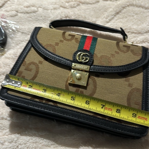 Top handle bag with cross body strap! New! - Picture 6 of 9